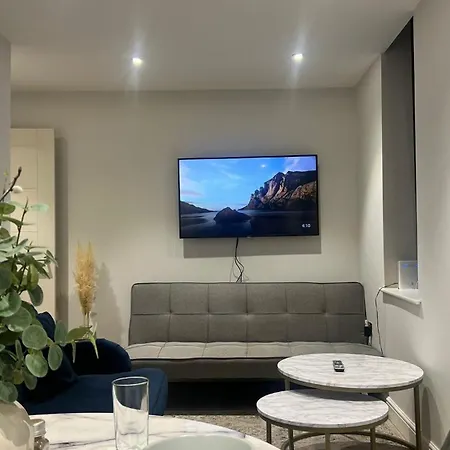 The Perfect One Bed * Leeds (West Yorkshire)